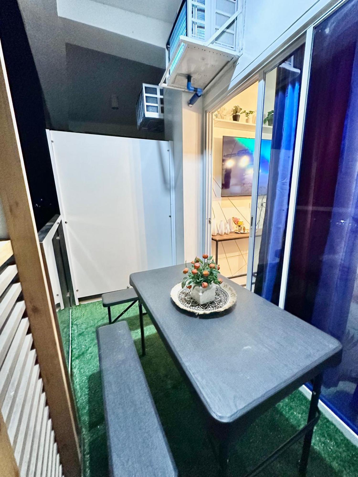 Aesthetic One Bedroom Beside Sm W Pool, Wifi And Netflix Cagayan de Oro Bagian luar foto