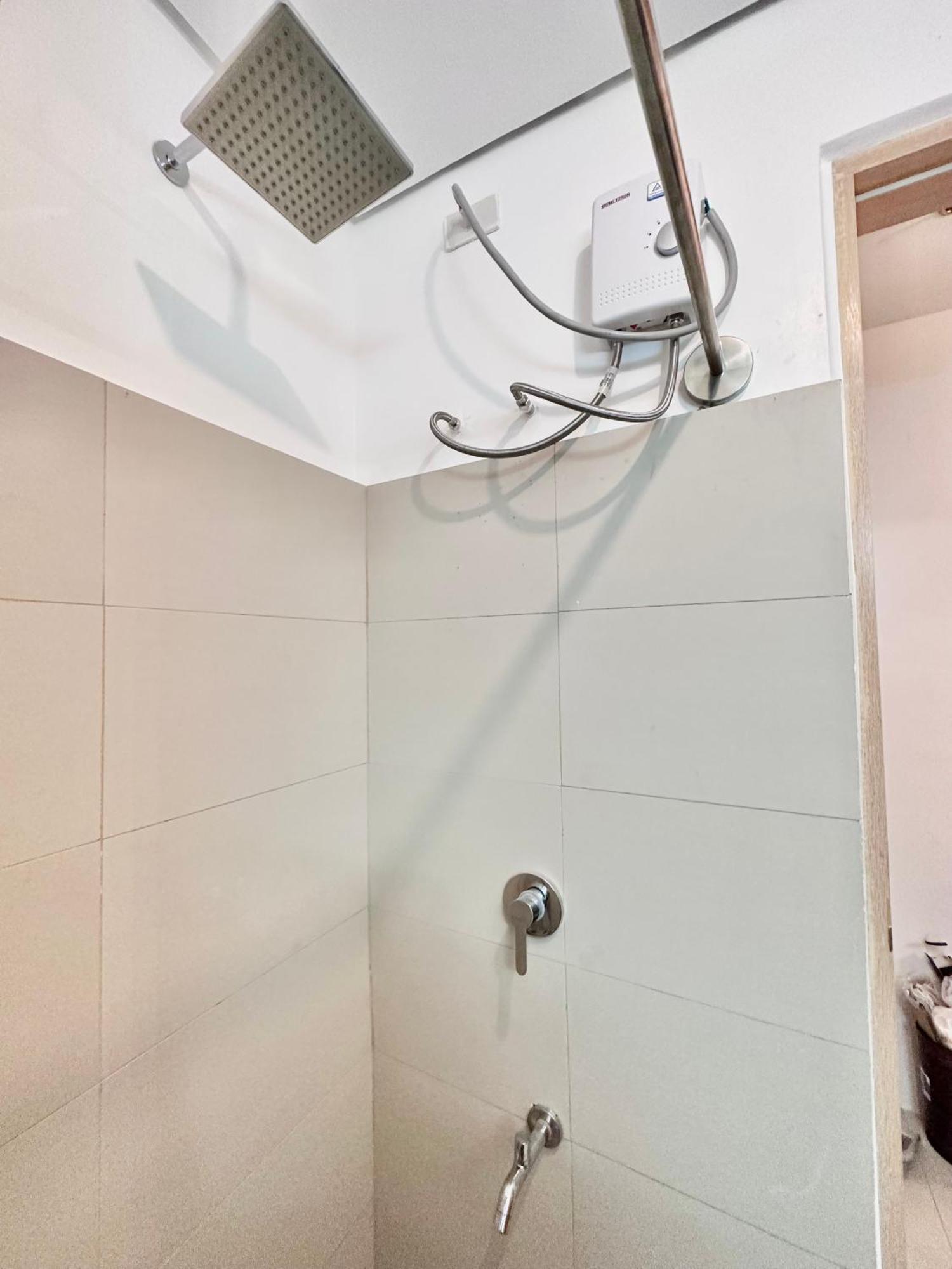 Aesthetic One Bedroom Beside Sm W Pool, Wifi And Netflix Cagayan de Oro Bagian luar foto