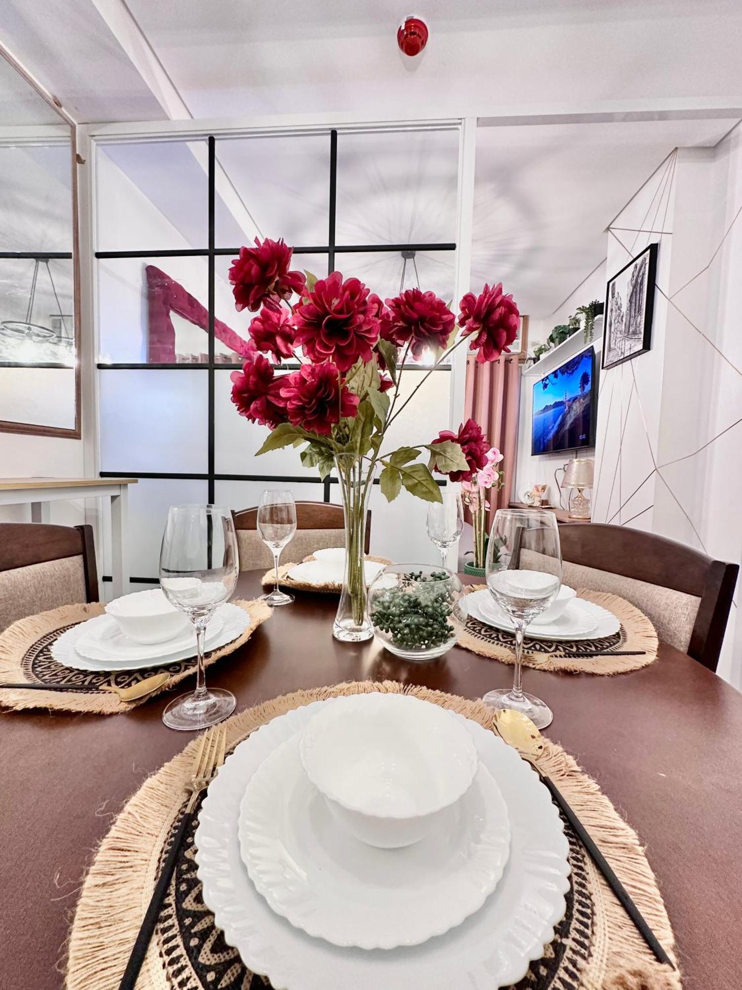 Aesthetic One Bedroom Beside Sm W Pool, Wifi And Netflix Cagayan de Oro Bagian luar foto