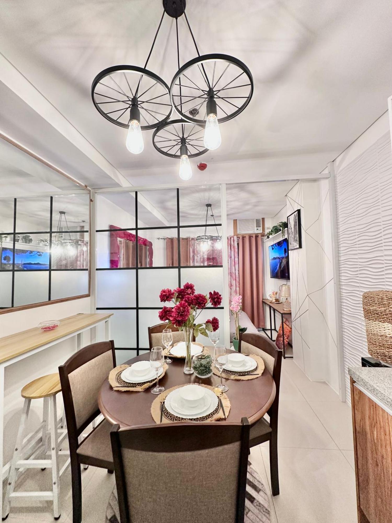 Aesthetic One Bedroom Beside Sm W Pool, Wifi And Netflix Cagayan de Oro Bagian luar foto