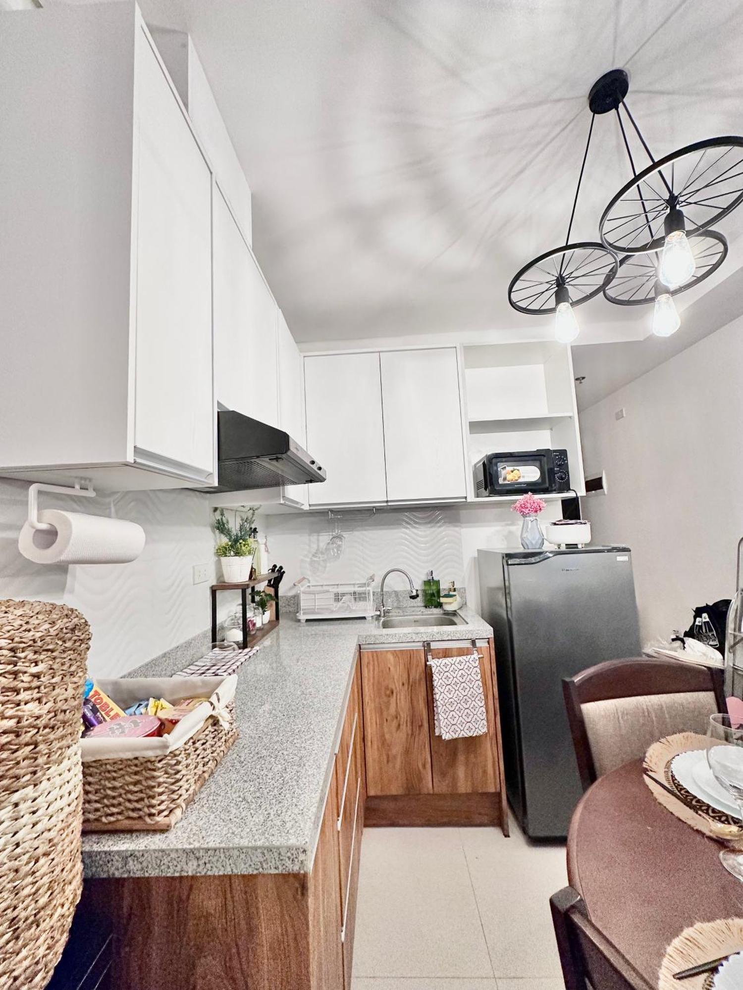 Aesthetic One Bedroom Beside Sm W Pool, Wifi And Netflix Cagayan de Oro Bagian luar foto