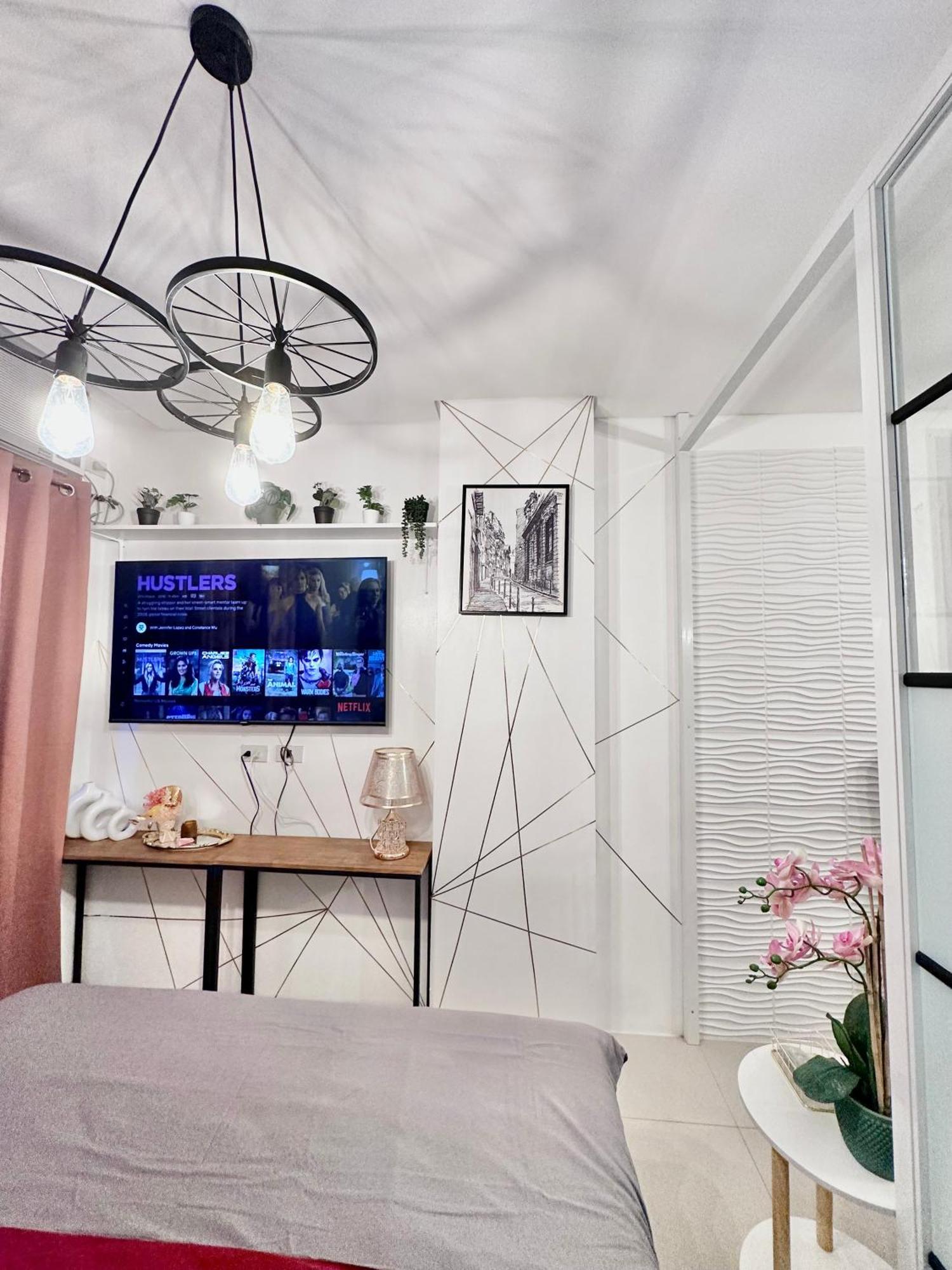Aesthetic One Bedroom Beside Sm W Pool, Wifi And Netflix Cagayan de Oro Bagian luar foto