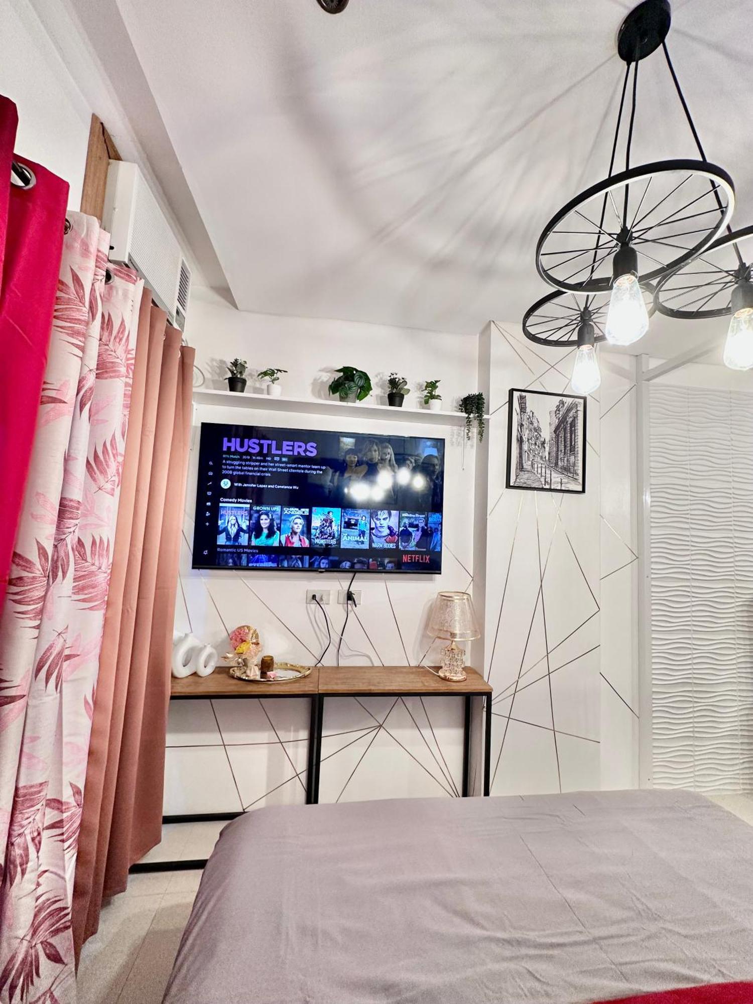 Aesthetic One Bedroom Beside Sm W Pool, Wifi And Netflix Cagayan de Oro Bagian luar foto