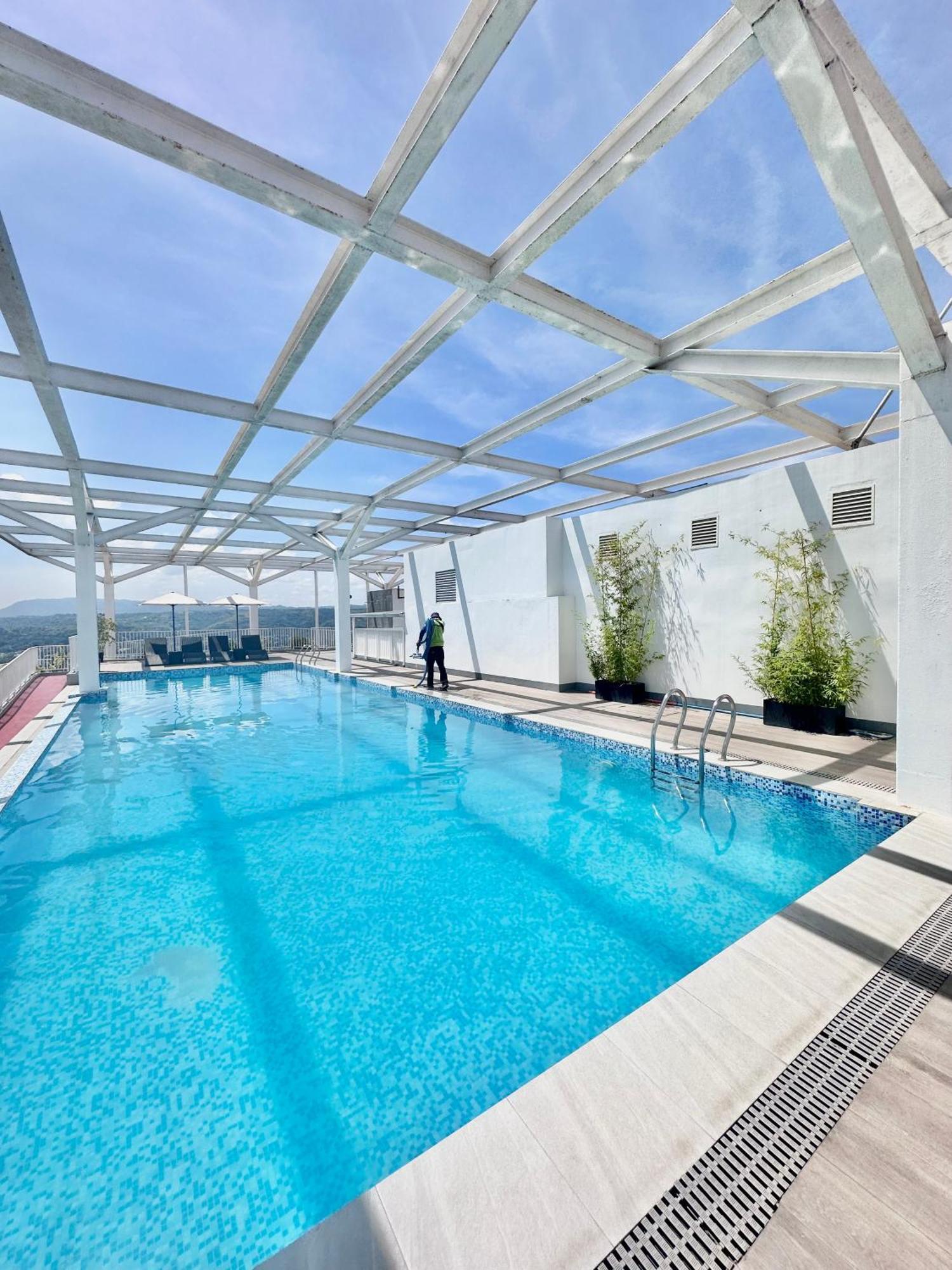 Aesthetic One Bedroom Beside Sm W Pool, Wifi And Netflix Cagayan de Oro Bagian luar foto