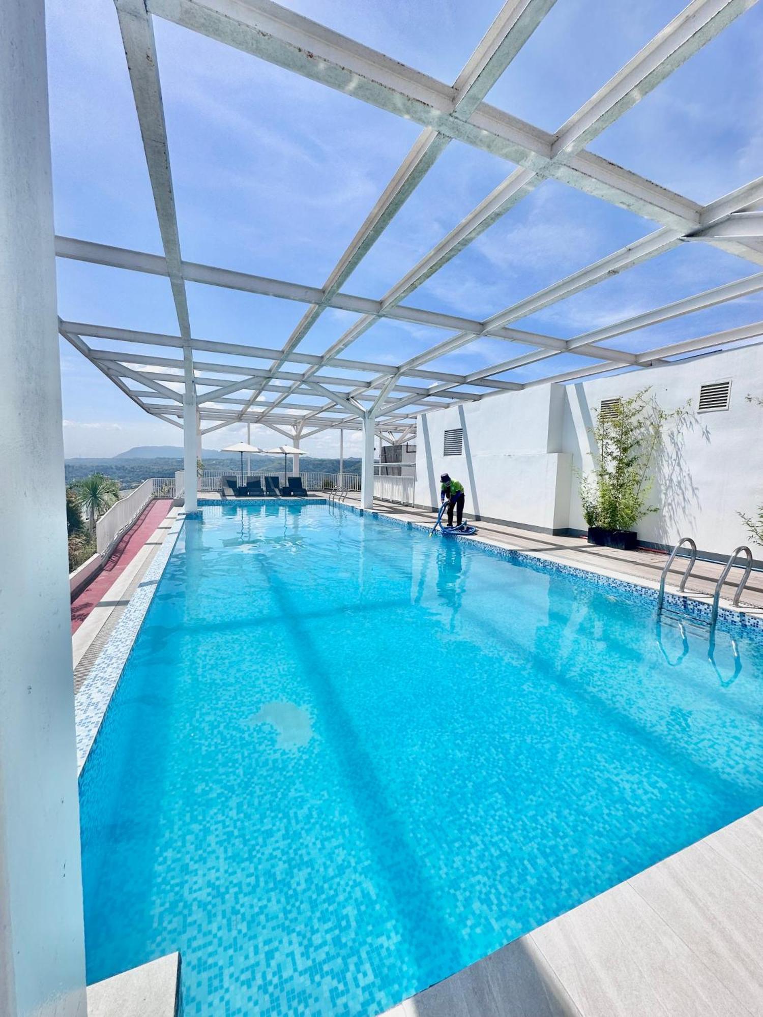 Aesthetic One Bedroom Beside Sm W Pool, Wifi And Netflix Cagayan de Oro Bagian luar foto